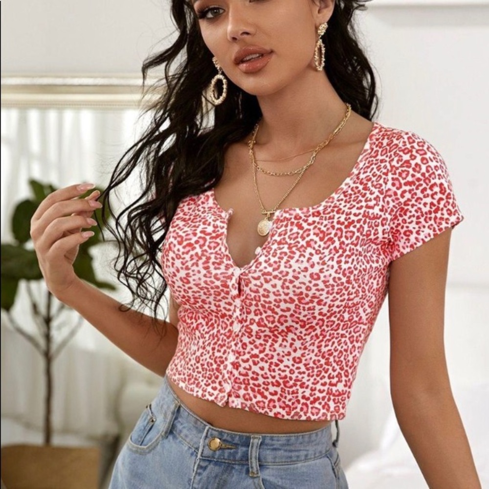 SHEIN leopard button down cropped Tee
